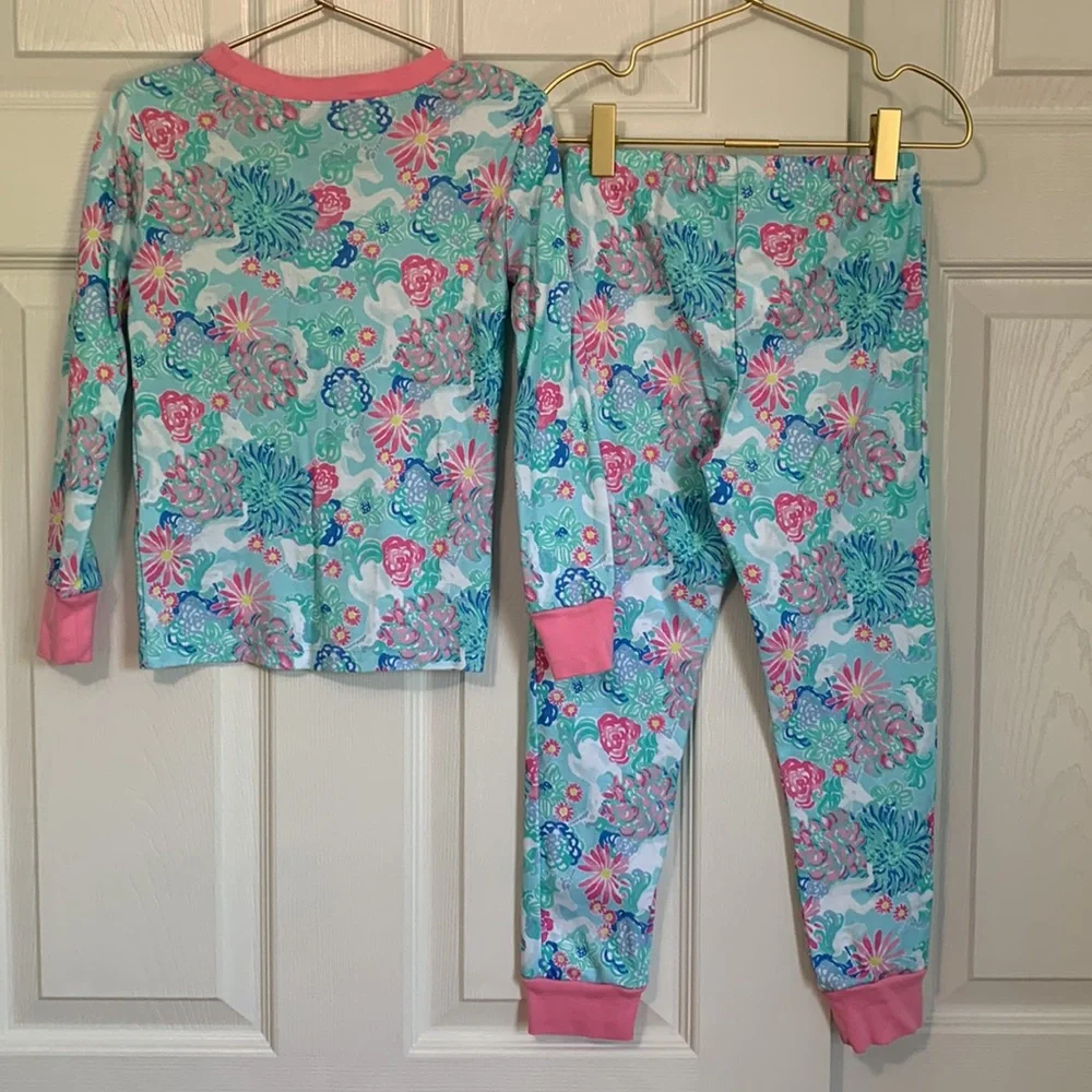 Pottery Barn Kids X Lilly Pulitzer Unicorn Pajama Set - Picture 7 of 8